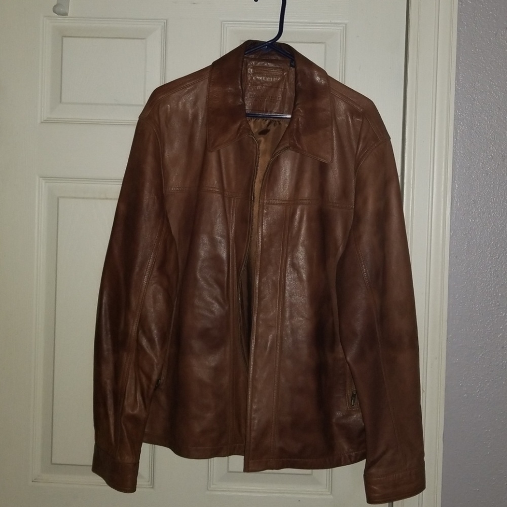 XL Roundtree and Yorke leather jacket